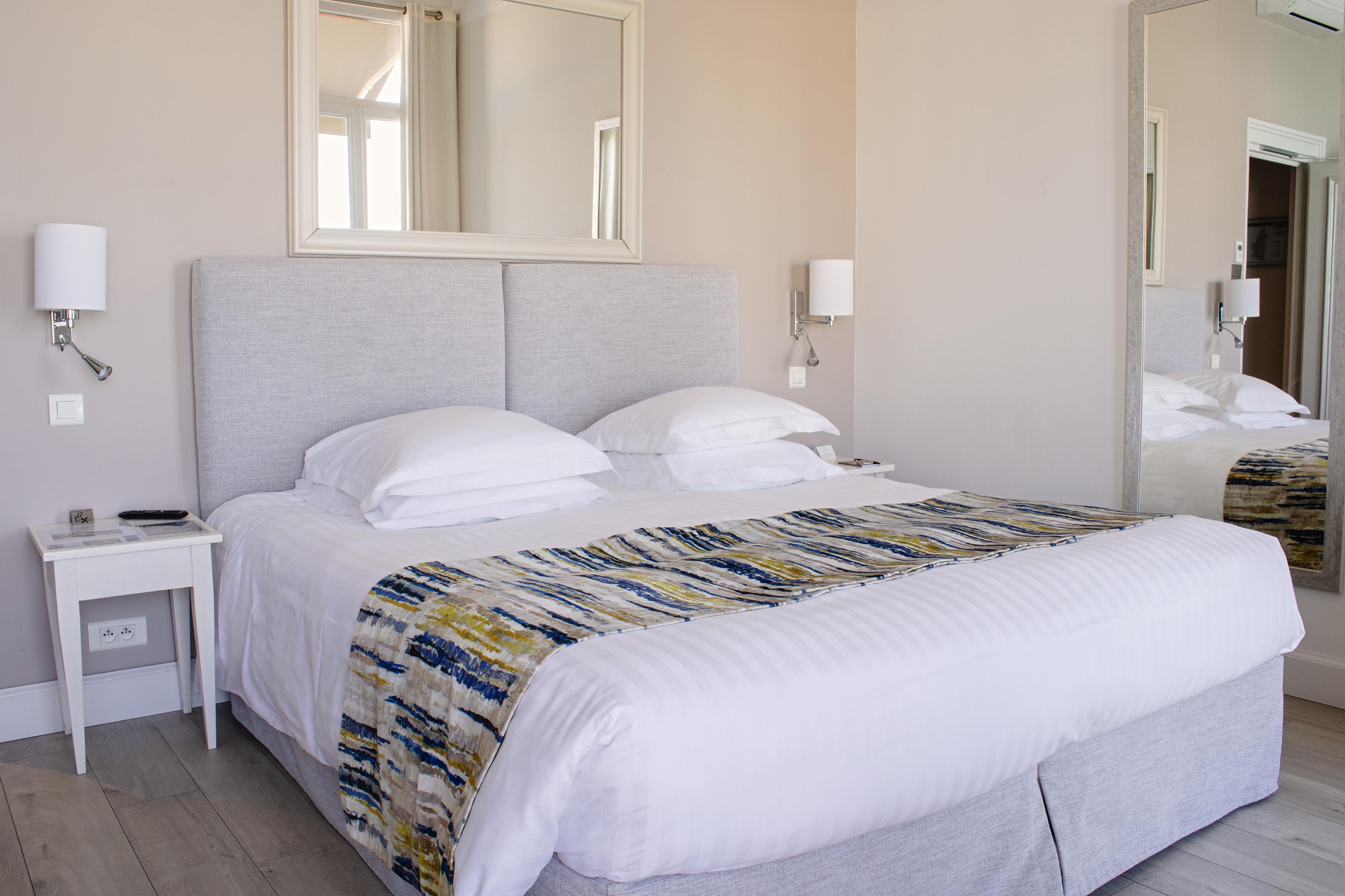 Hotel Suisse Nice Bagian luar foto