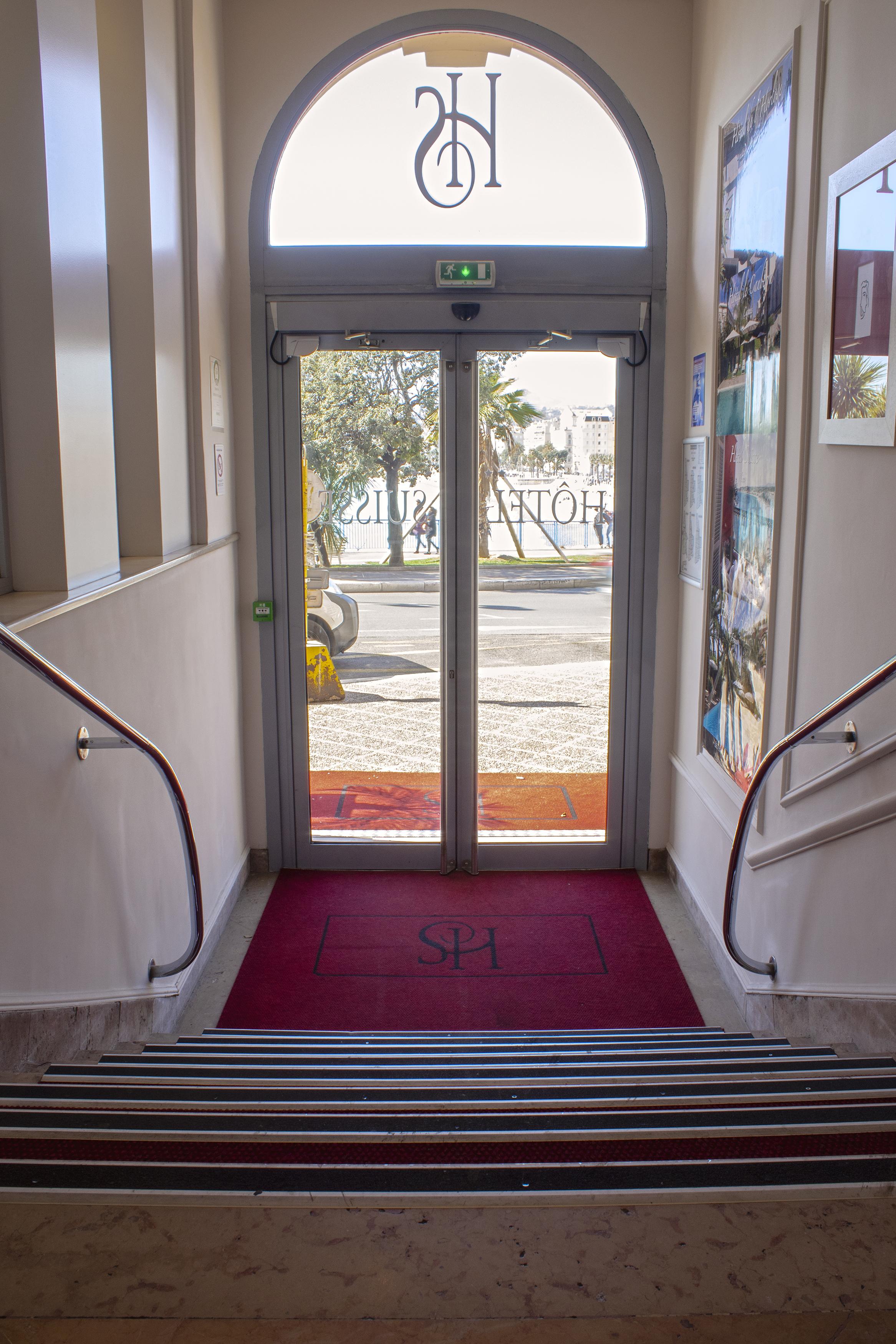 Hotel Suisse Nice Bagian luar foto