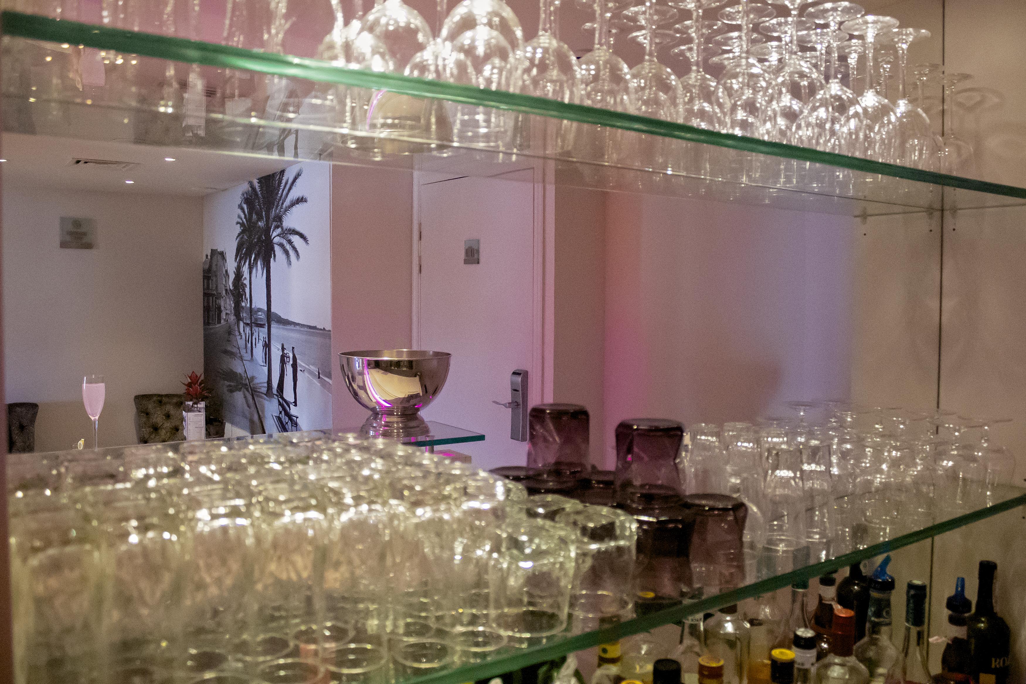 Hotel Suisse Nice Bagian luar foto