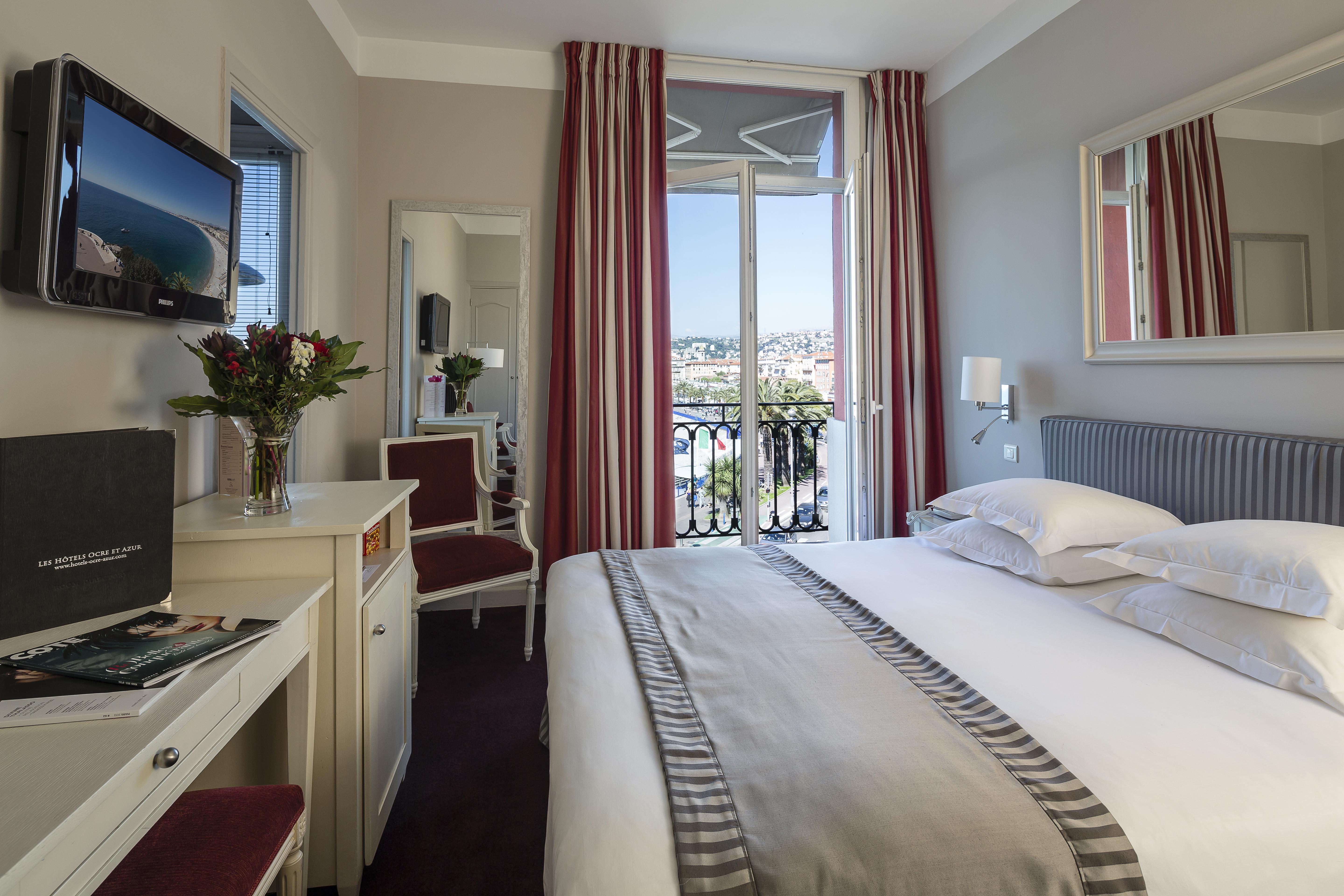 Hotel Suisse Nice Bagian luar foto