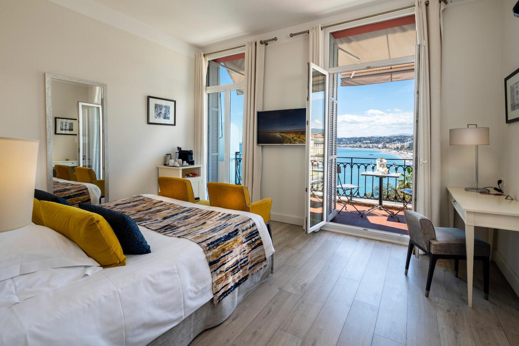 Hotel Suisse Nice Bagian luar foto